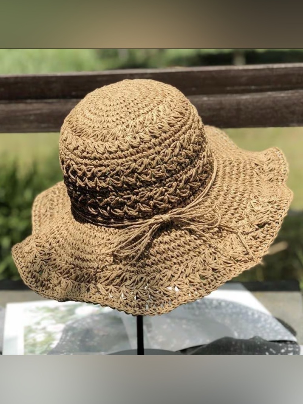 WOVEN FOLDABLE RAFFIA HAT NWOT